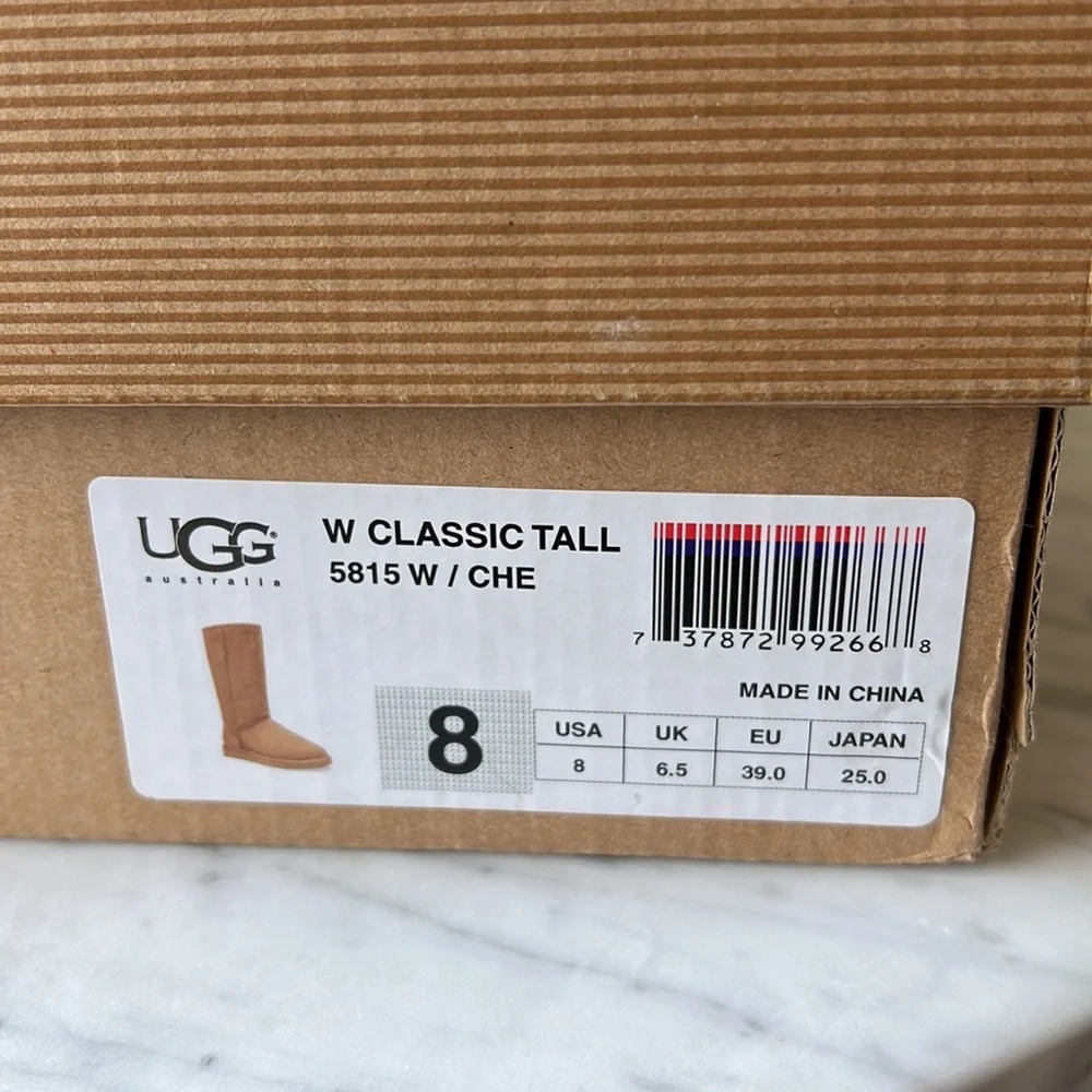 UGG classic tall boots - Picture 5 of 8